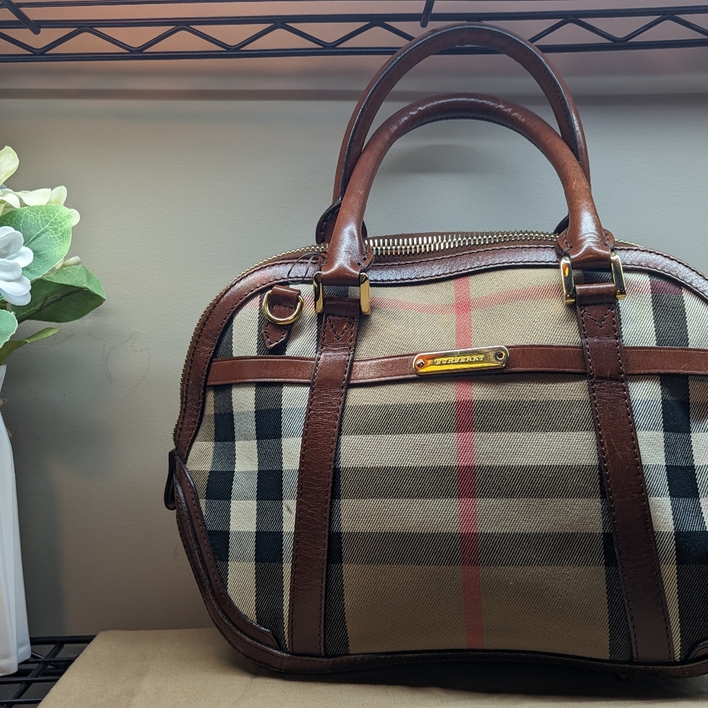 Burberry " orchard" purse handbag